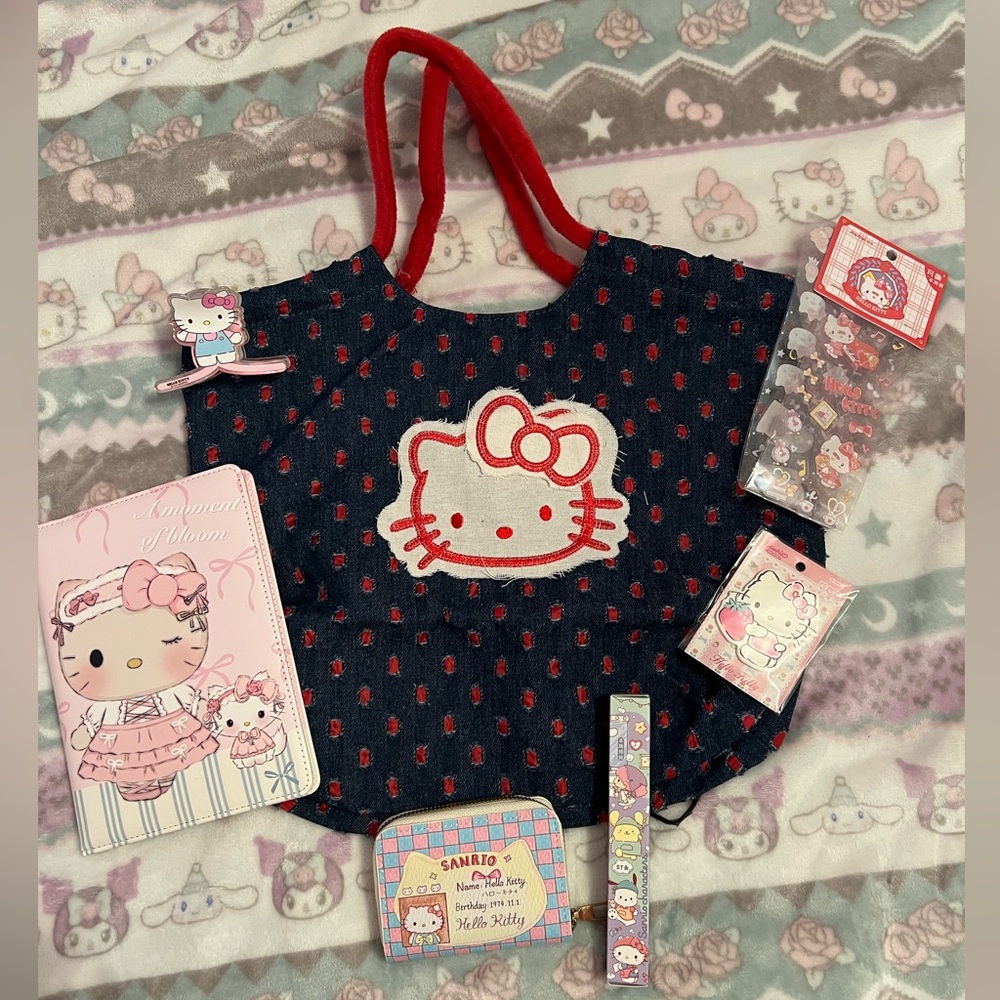 Sanrio Hello Kitty Navy and Red Tote Set